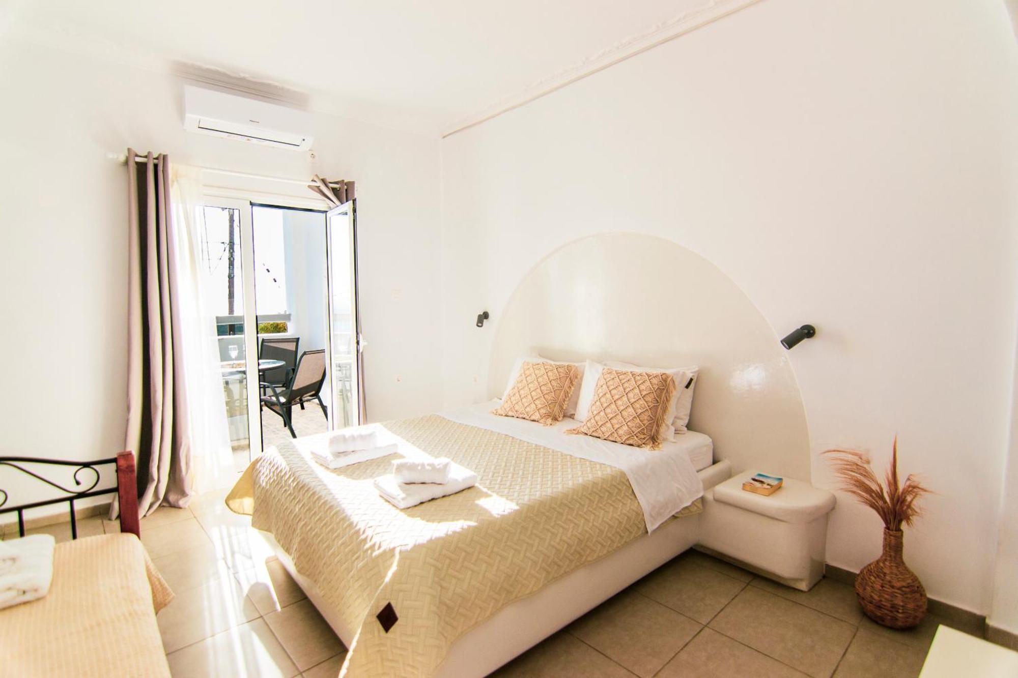 Zisis Pension Agios Stefanos  Buitenkant foto