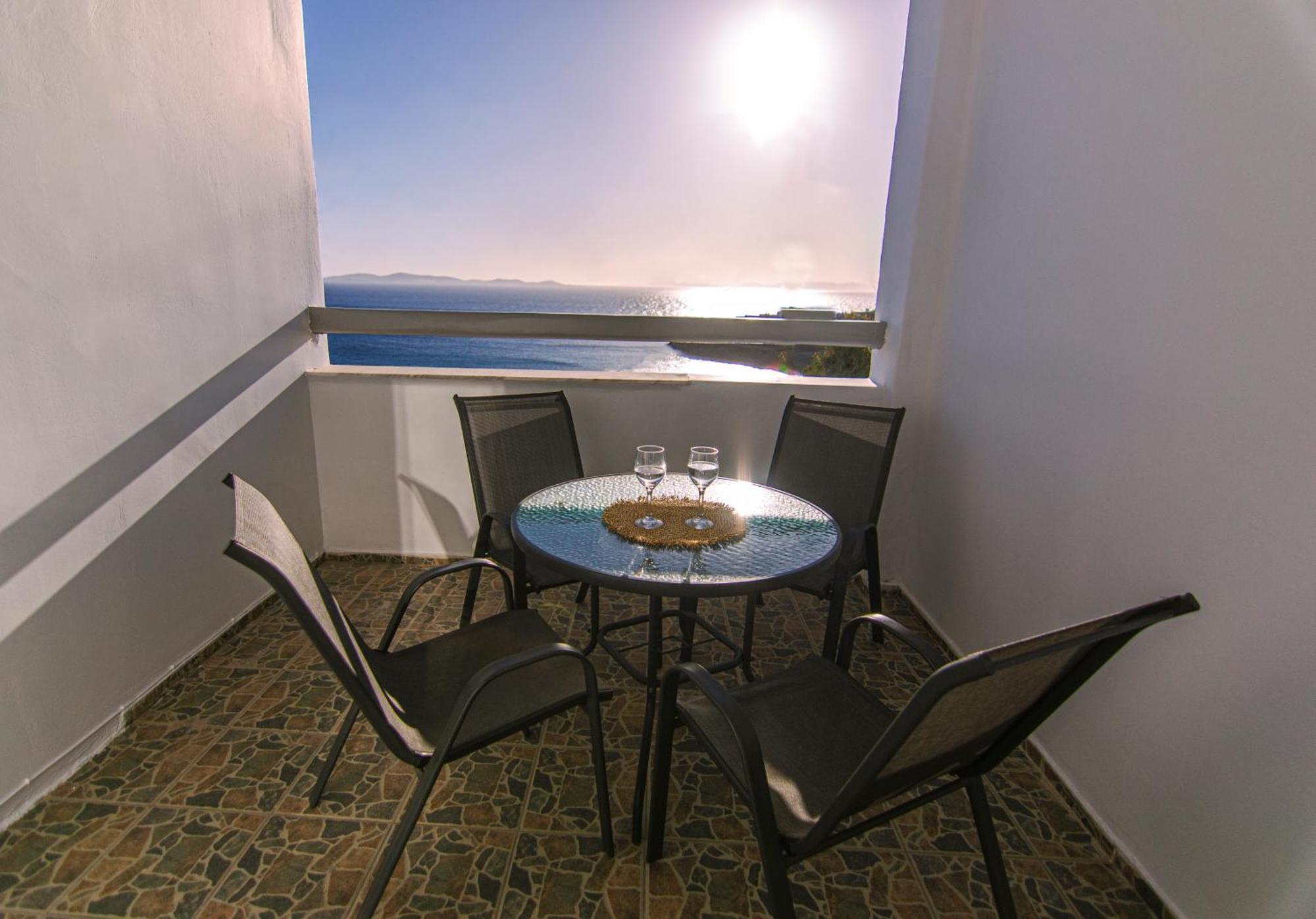 Zisis Pension Agios Stefanos  Buitenkant foto