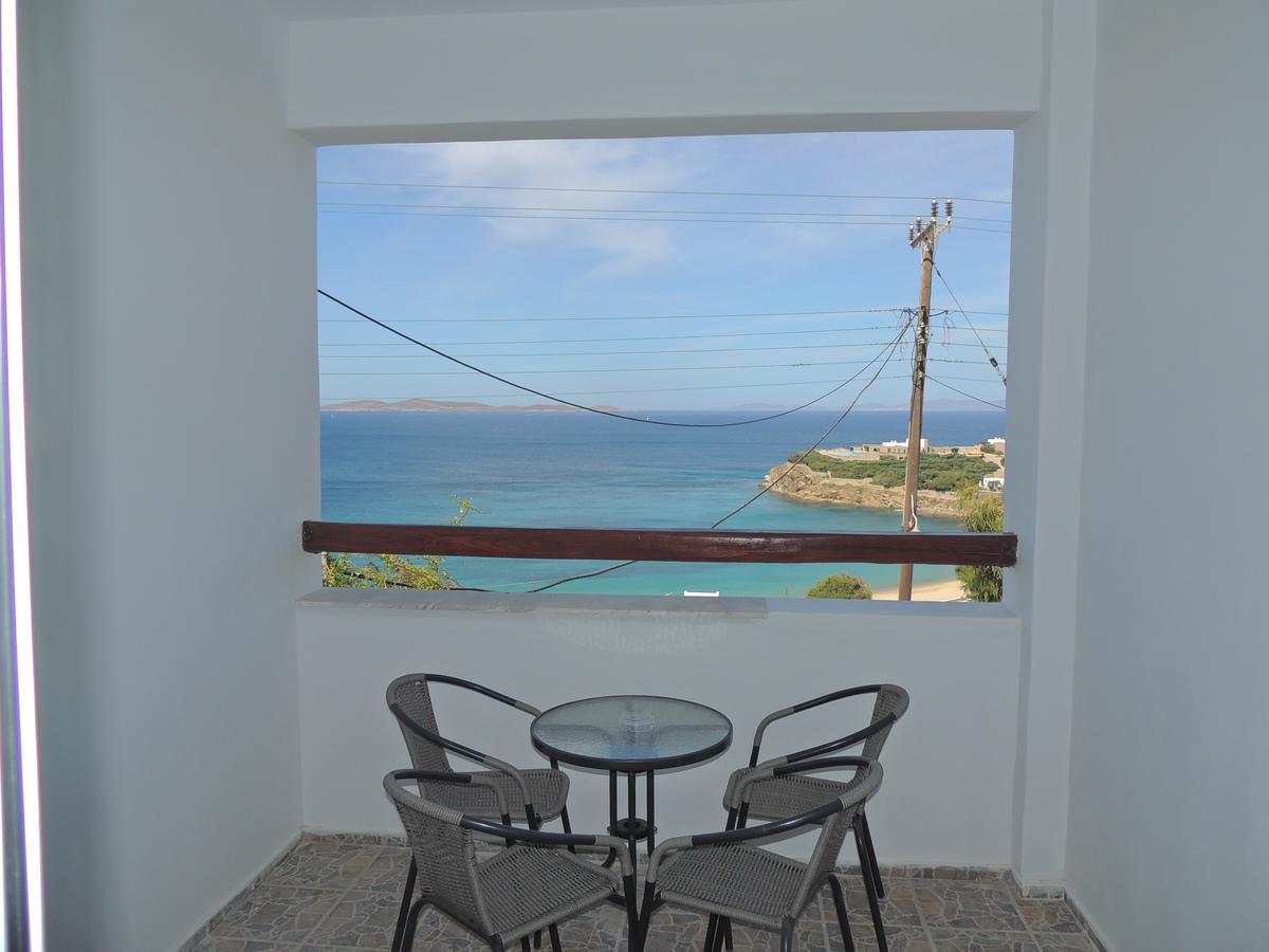 Zisis Pension Agios Stefanos  Buitenkant foto