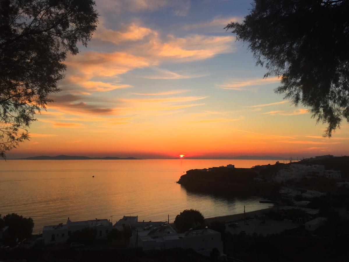 Zisis Pension Agios Stefanos  Buitenkant foto